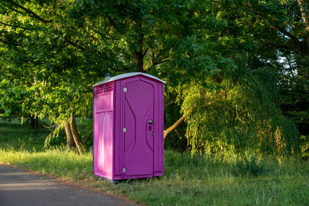 Best Porta potty rental near me  in Crowley, TX